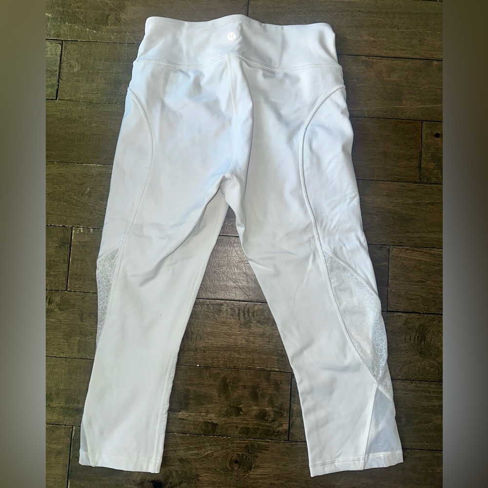 Lululemon white cropped leggings with mesh detail!
